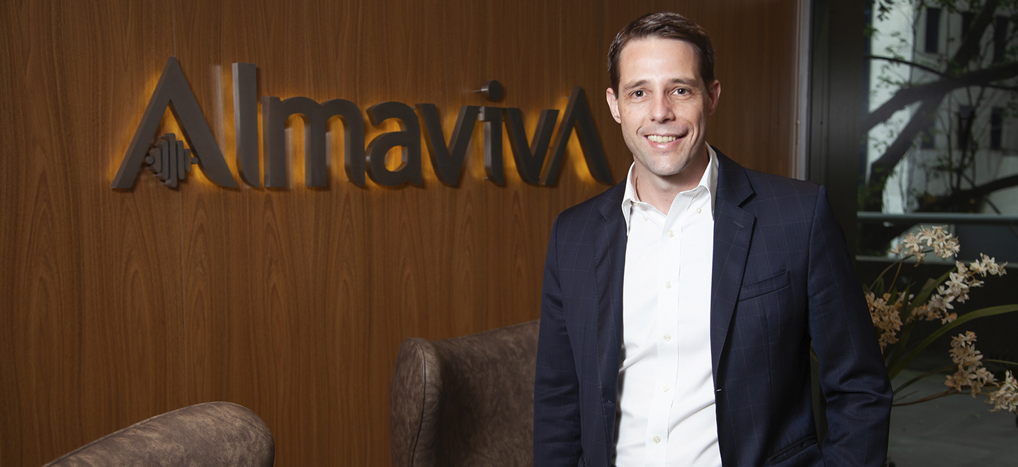 Almaviva cresce em meio à crise